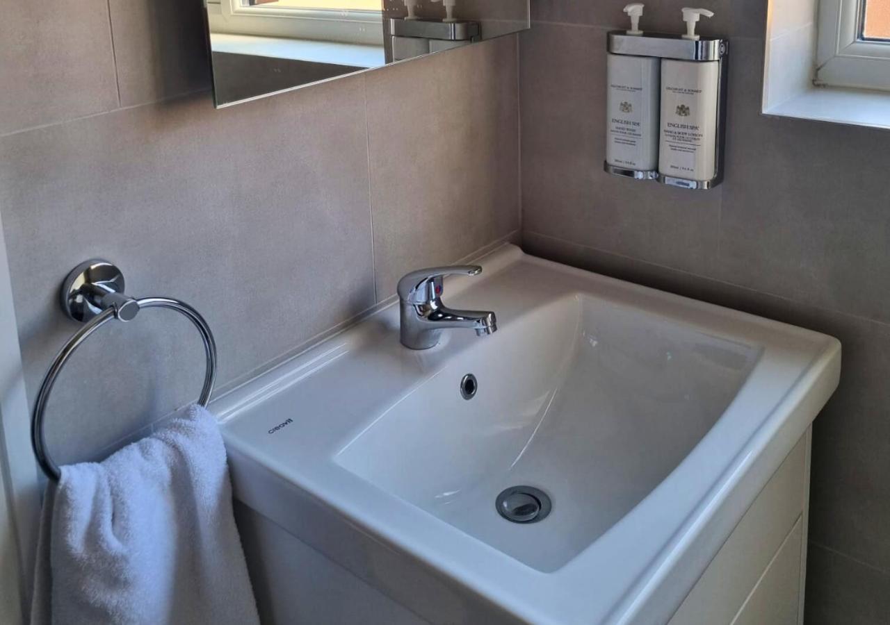 The Coppice Apartamento Watford  Exterior foto